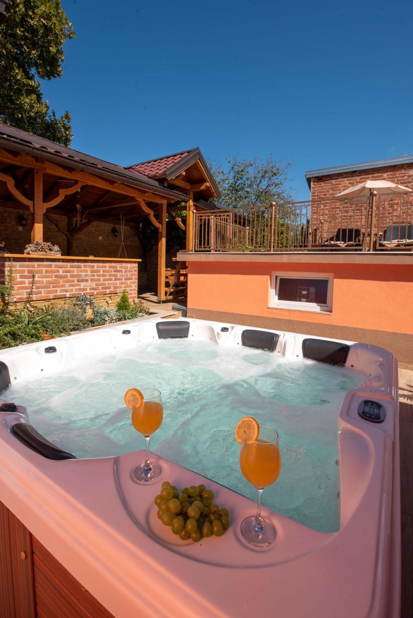 Holiday&Wellness House Grofica Daruvar Eksteriør bilde